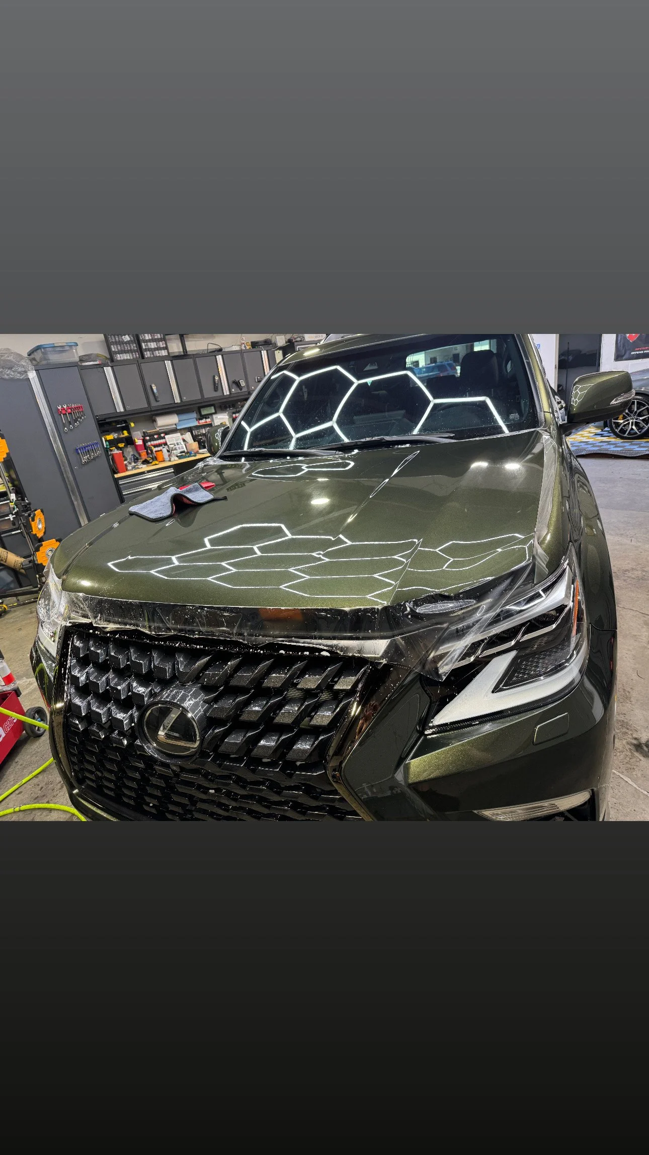 カーキ色 2024 Lexus GX460 (Nori Green) — DETAILERSHIP™